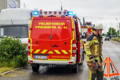 Freiberg a.N.: Abgerissene Starkstromleitung fuehrt zu Feuerwehreinsatz